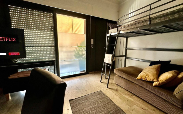 Sleeps 4 close to Iaso Oaka Mitera