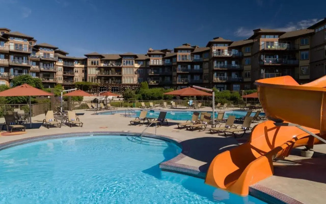 The Cove Lakeside Resort