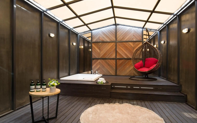 2 Heaven Hotel
