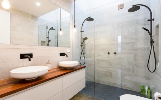 Beachside bliss (669i)