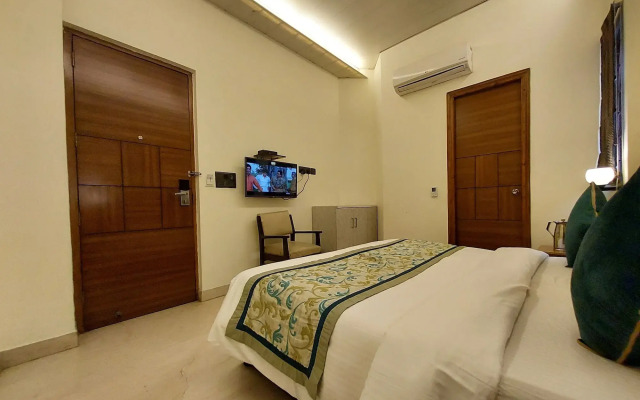Hotel Green Castle (Heritage Hotel)