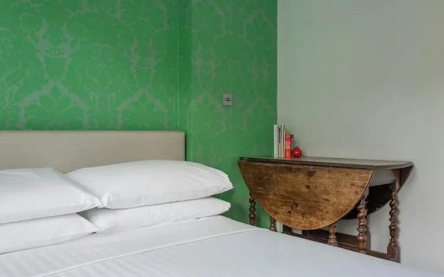 Rutland Mews South by Onefinestay