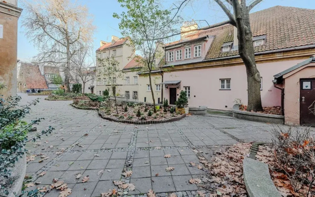 Lumina 3room apart near the Royal Castle.