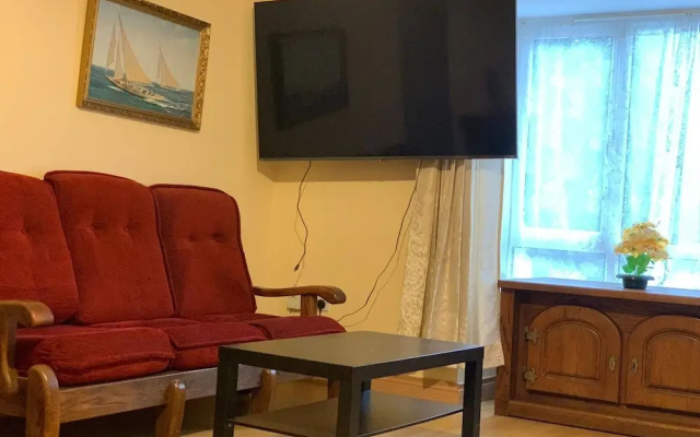Room-two Rooms Total 5 Persons max