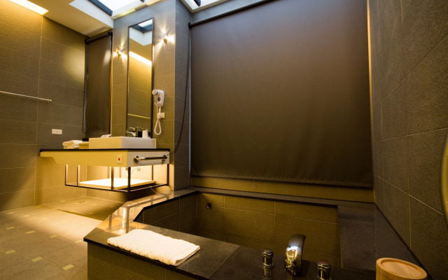 No. 9 Hotel