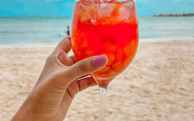 Cocoplum Beach Hotel