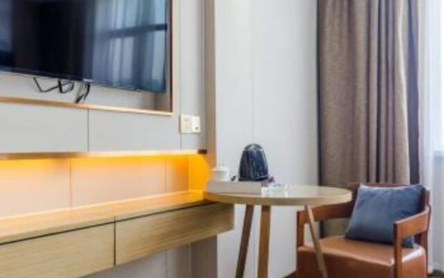 Wharton Brunel Hotel (Guilin Railway Station Vientiane City Branch)