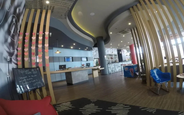 ibis Tamboré