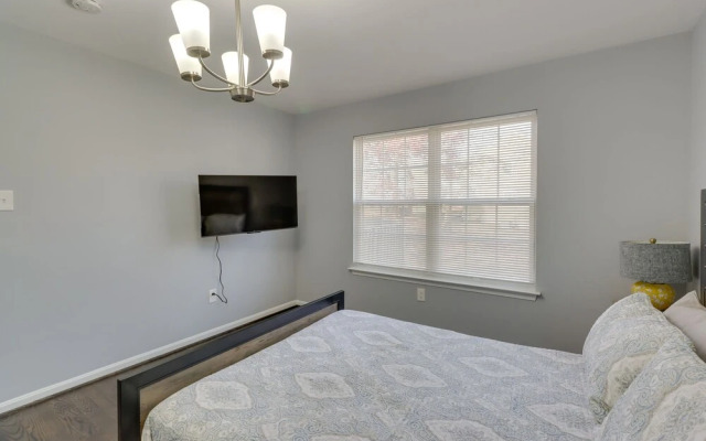 8 Mi to National Mall: Quiet Cheverly Apt