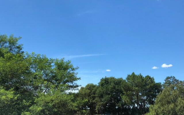 Hotel du Lac d'Arjuzanx