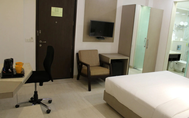 Keys Lite by Lemon Tree Hotels, Mayfield, Gurgaon