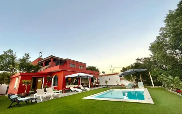 Sunset and Oceanview 1 Bedroom Apartment With Shared Pool