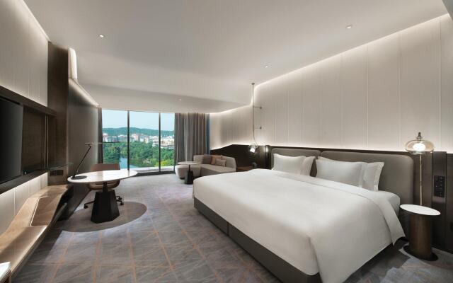 Crowne Plaza Wuhan Optics Valley by IHG