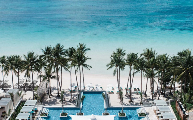 Henann Crystal Sands Resort