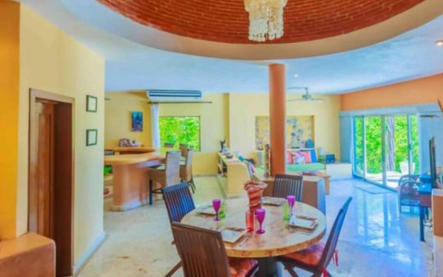 El Gran Escape by Skyrun