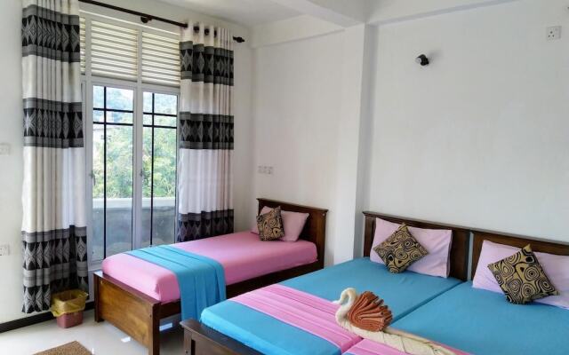 Kandyan Holiday Center