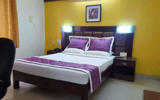 Maple Suites