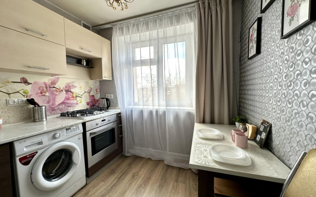 Compass на улице Республики 174