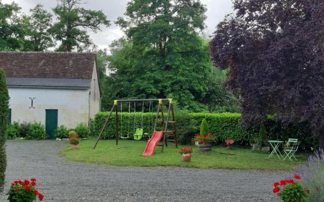 Gîte Beaumont-la-Ronce, 5 pièces, 8 personnes - FR-1-381-97