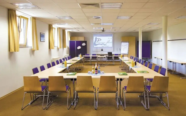 Panorama-Hotel Am See