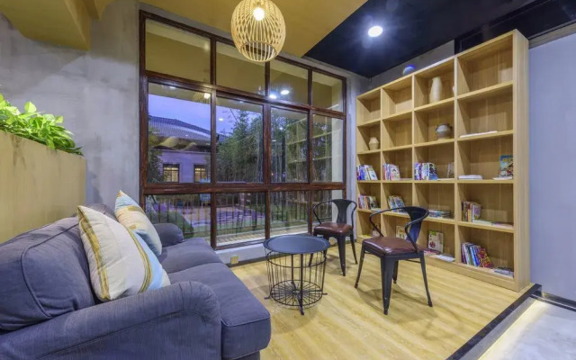 Qiandao Lake City Home Hostel
