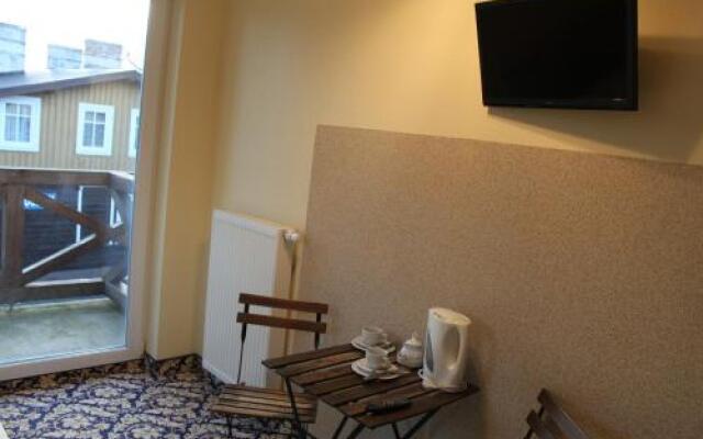 B&B vis a vis Zamku