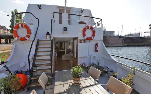 Copenhagen Houseboat