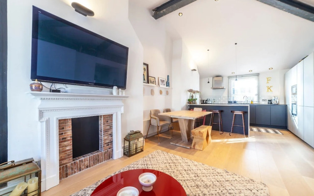 Lovely 2 Bedroom Flat In The Heart Of Chelsea