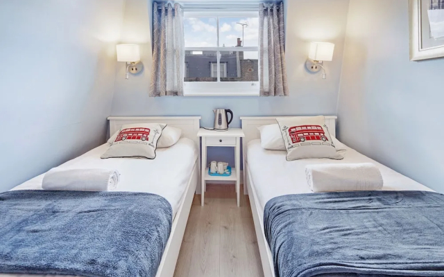 Astor Kensington Hostel