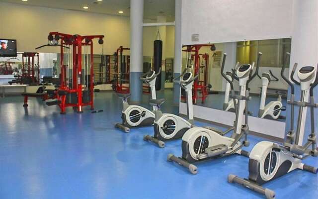 Private Pool Apartment Near Beach