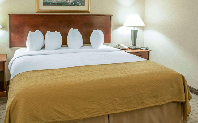 Holiday Inn Express Grants