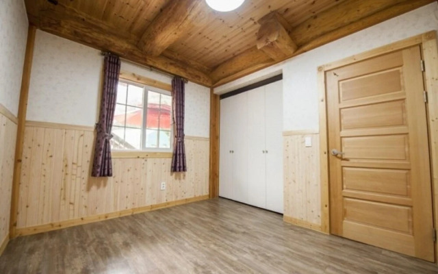 Boryeong Bulbitmaroo Pension