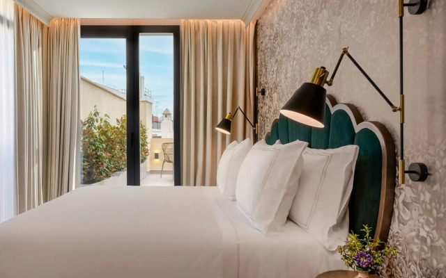 Querencia de Sevilla Autograph Collection