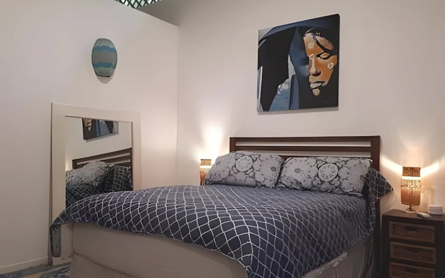 Casa Naranja