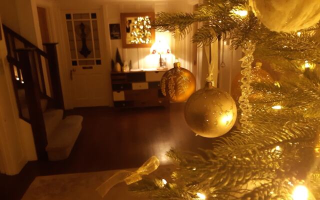 Lakeside Country Guest House