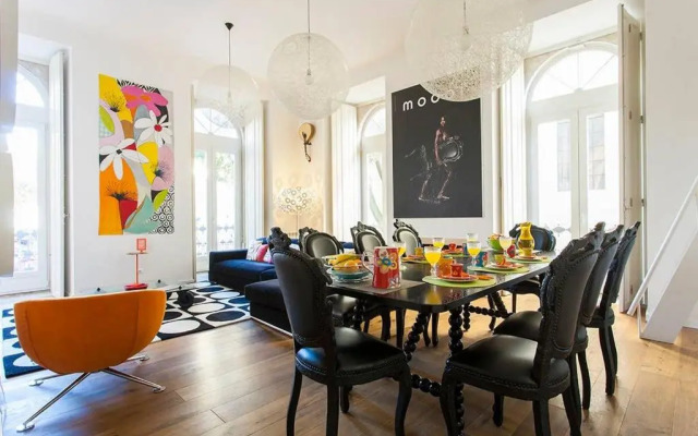 JOIVY Splendid 2BR Apt w/ parking&balcony, 10mins to Praça do Comércio