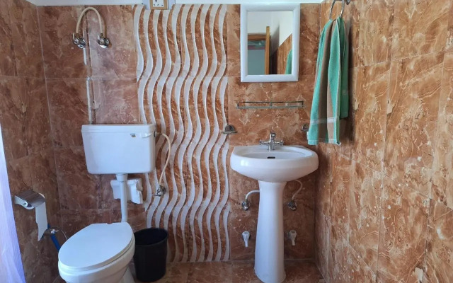 Shanti Guest House