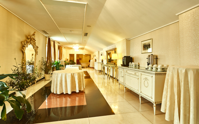 Grand Hotel Continental Bucuresti