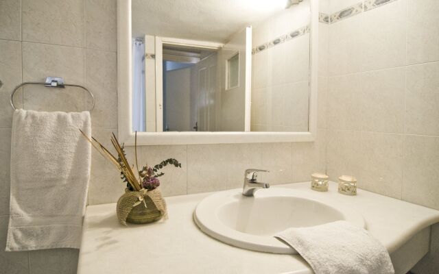 Villa Ilias Caldera Hotel