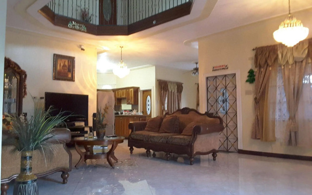 Cazwin Villa