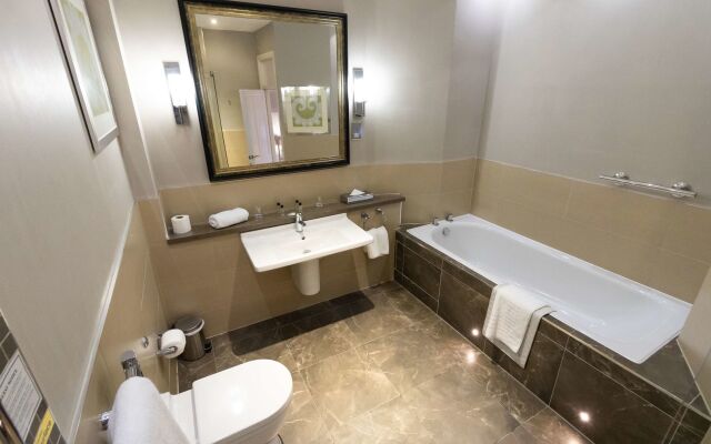 Crabwall Manor & Spa, BW Signature Collection