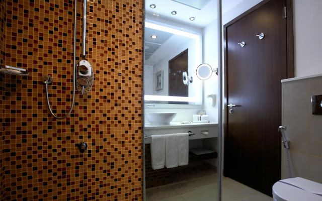 Radisson Blu Hotel and Convention Center, Riyadh Minhal