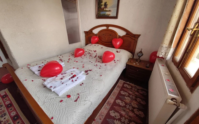 Unicorn Cave Hotel