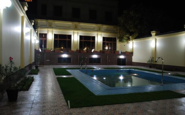 Jahon Palace