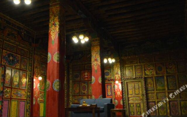 Tibetan Buddhism Cultural Theme Hotel