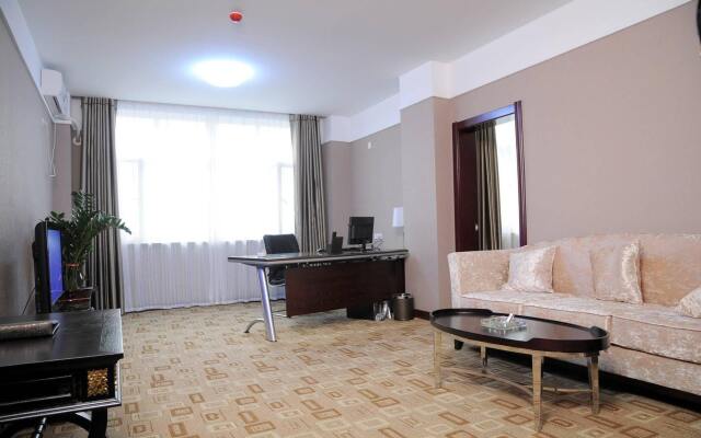 Longcheng Hotel