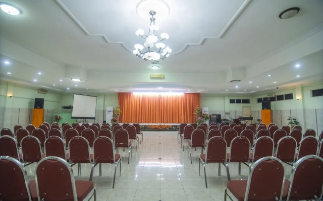 Collection O 1401 Hotel MayaNearKetapang Satu Beach