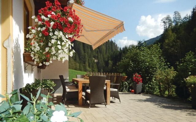 Nice Apartment in Mühlbach With 3 Bedrooms