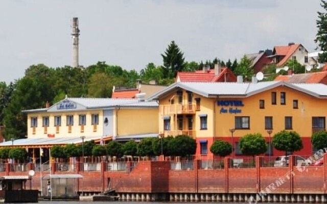 Am Hafen