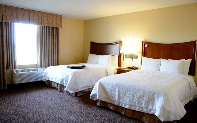 Hampton Inn & Suites Red Bluff